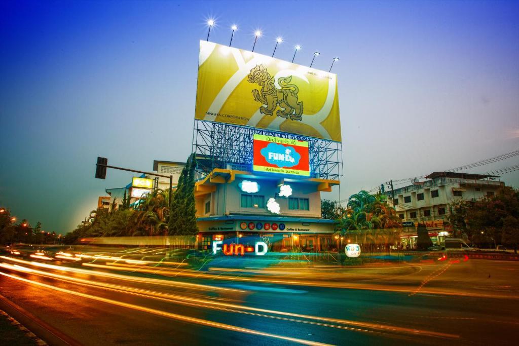 Fun-D Hostel Chiang Rai Bagian luar foto