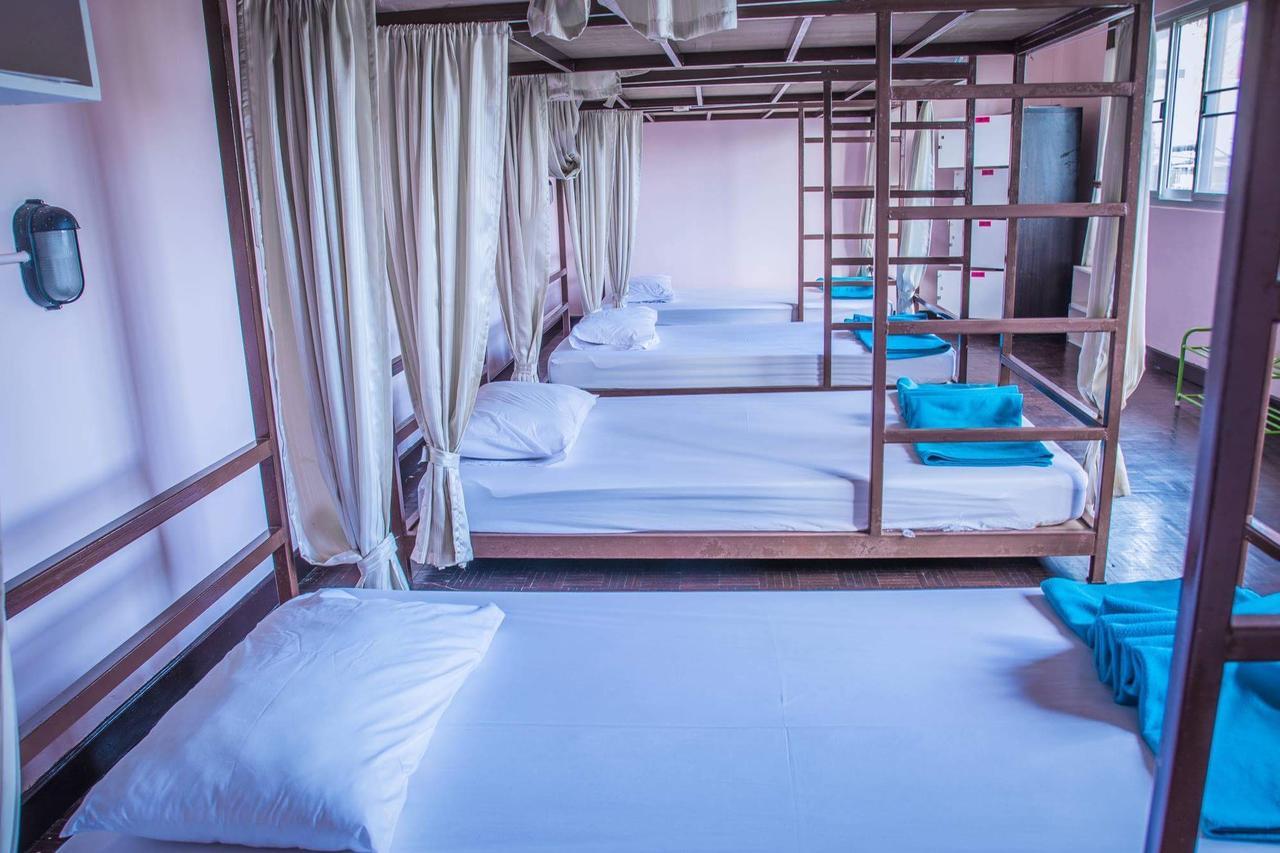 Fun-D Hostel Chiang Rai Bagian luar foto