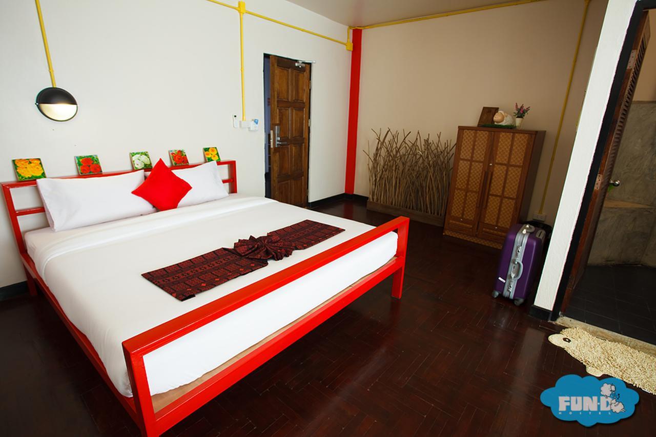 Fun-D Hostel Chiang Rai Bagian luar foto