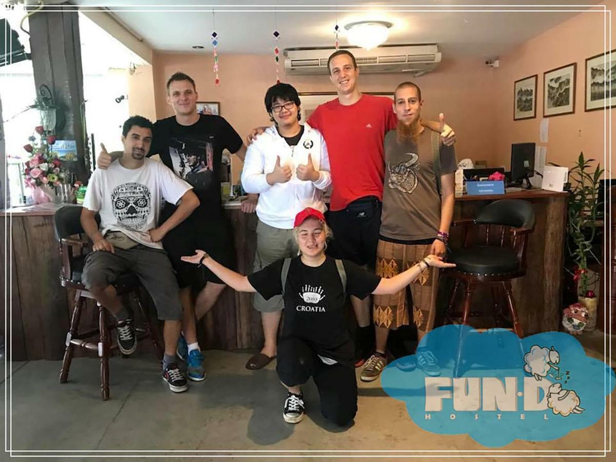 Fun-D Hostel Chiang Rai Bagian luar foto