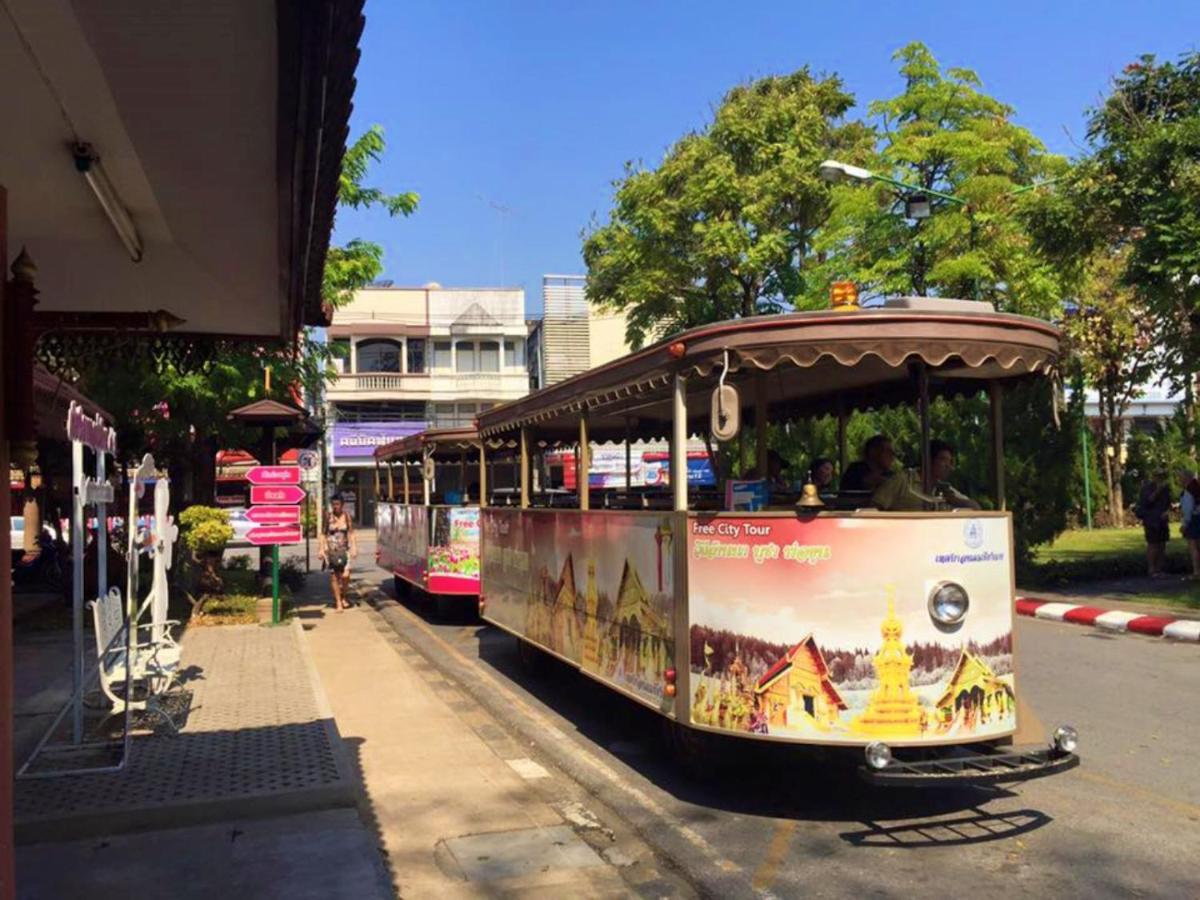 Fun-D Hostel Chiang Rai Bagian luar foto